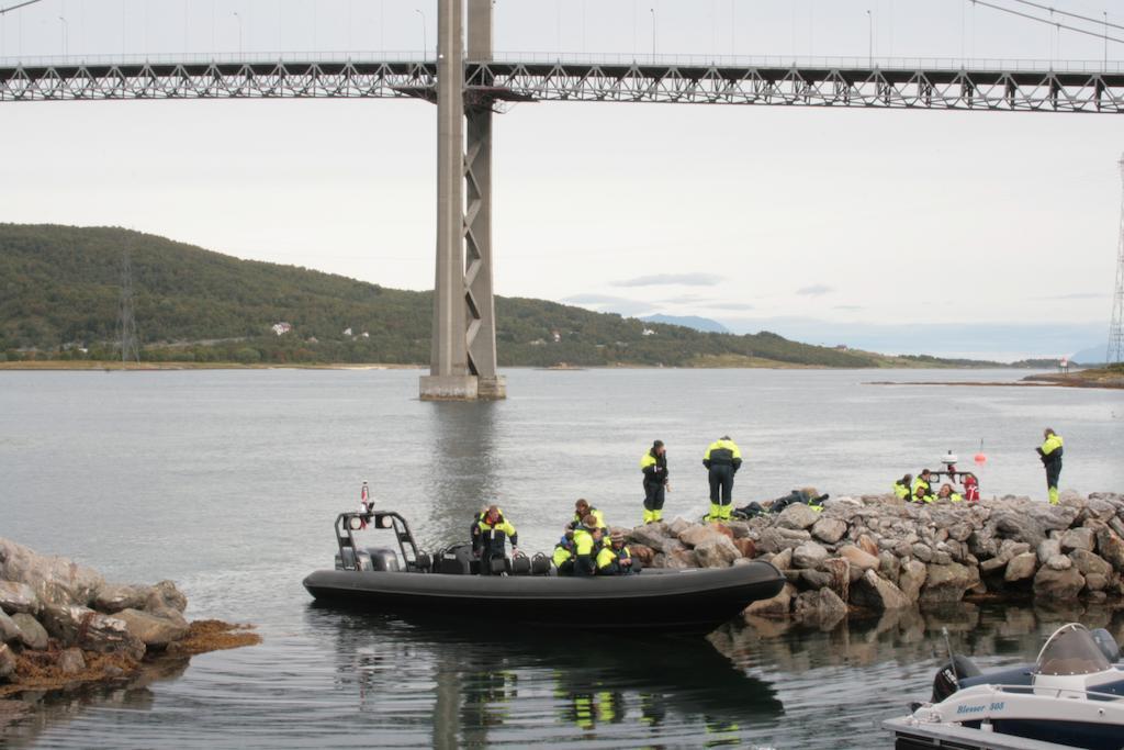 Tjeldsundbrua Maritim Villa Evenskjer Eksteriør bilde